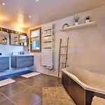 1550 Avec Vue